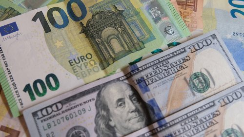 Dolar yeni haftaya yükselişle başladı