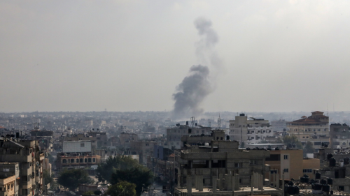 "İnsani ara"nın ardından saldırılar devam ediyor: İsrail'den Han Yunus kentine şiddetli hava saldırısı