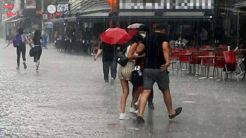 İzmir'in doğu ilçeleri için sağanak yağış uyarısı