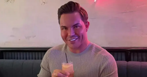 Bobby Norris has fillers dissolved and debuts very different face