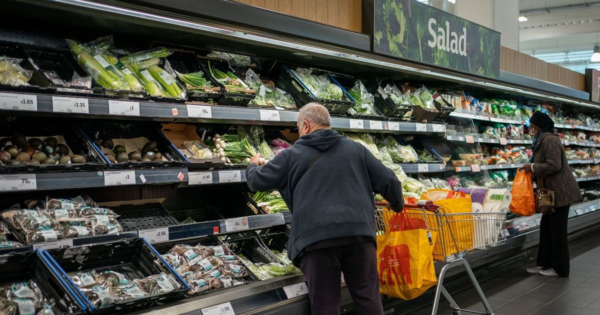 Aldi, Tesco, Lidl, Asda and Sainsbury's opening times for New Year's