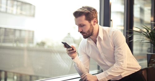 Brits given £1 warning as 'one click could cost them everything'