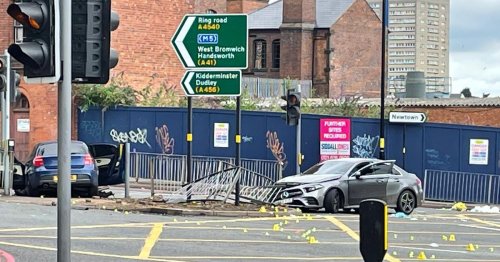 Man dies in hospital after early hours car crash in Newtown