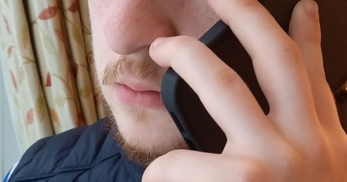 What happened when we called the 40p a minute helpline for EU Settled Status