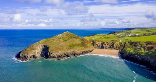 Spot amazing sealife and end up at a stunning beach on this stunning coastal walk