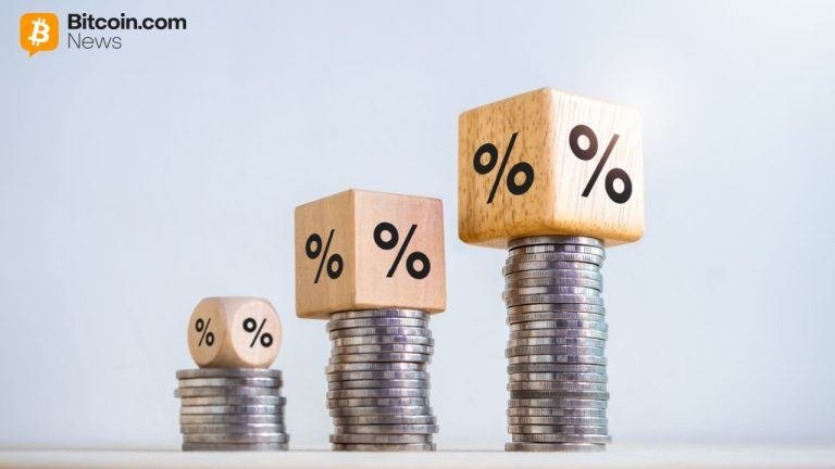 Bitcoin ETFs Begin December With Modest Gains as Ether and Solana Slide