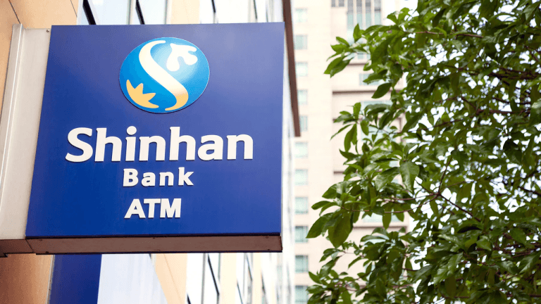 Chainlink and Over 10 Korean lenders Push to Kill FX Delays With Real-Time Settlement