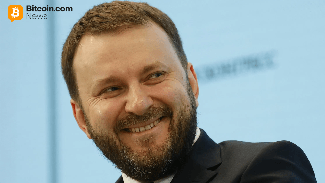 Kremlin Aide: Crypto Mining is a 'Hidden Export' Skewing Ruble Forecasts