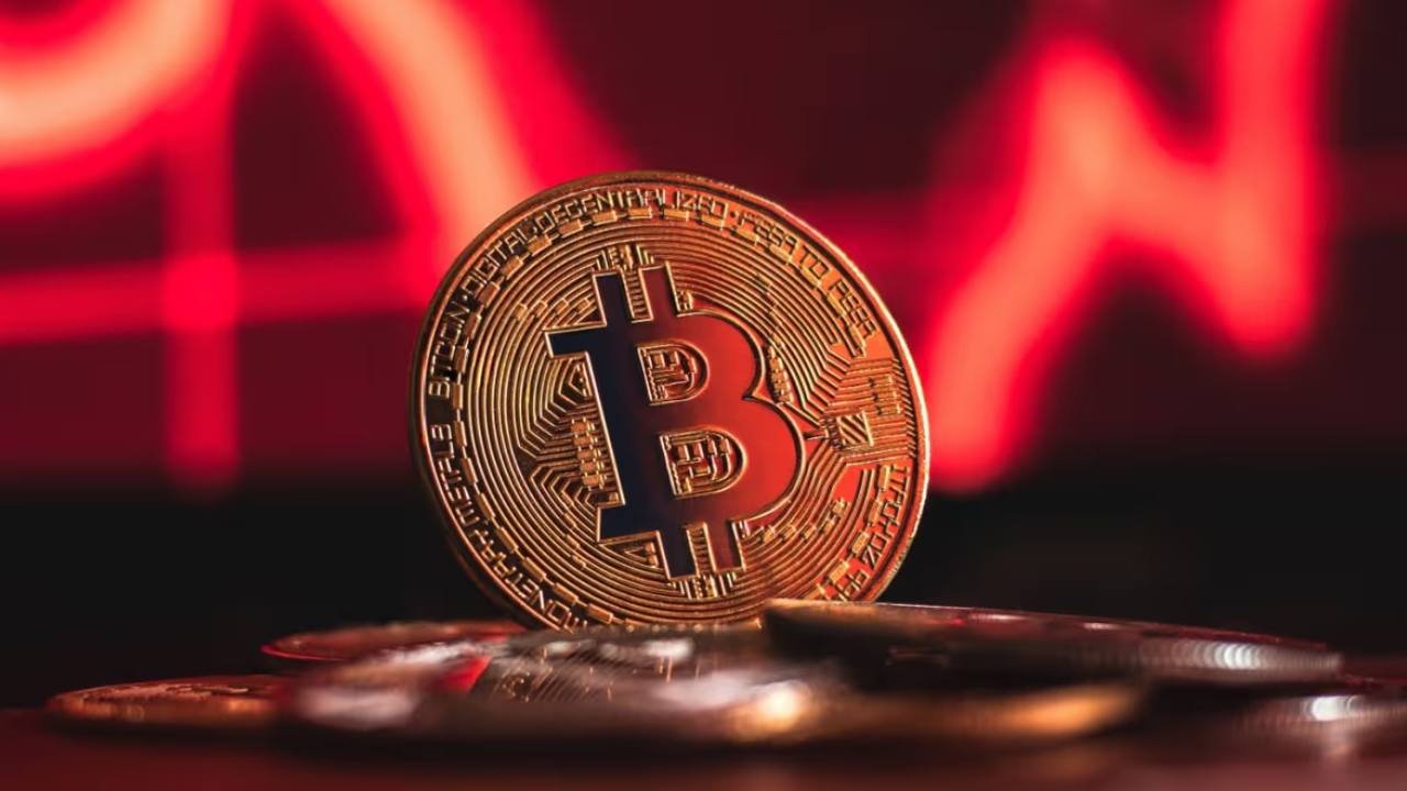 Peter Brandt Warns Bitcoin May Drop Further as October Becomes Key Window