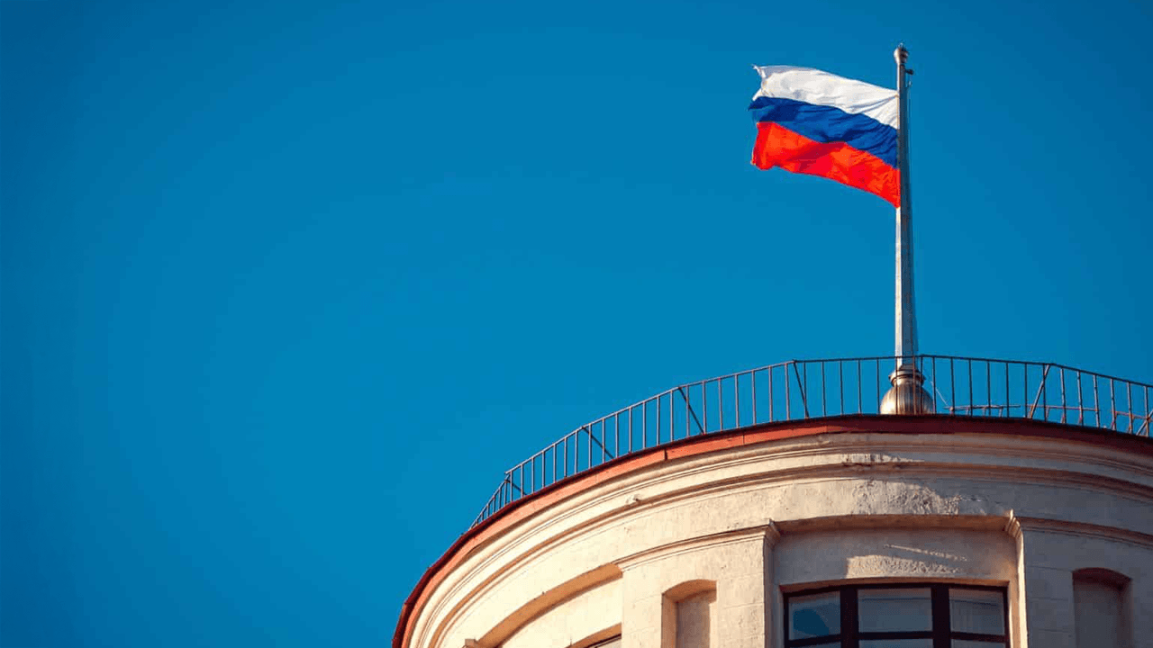 Russia Drops Wallet Reporting From Its Final Crypto Bill: Here's What the Law Now Says