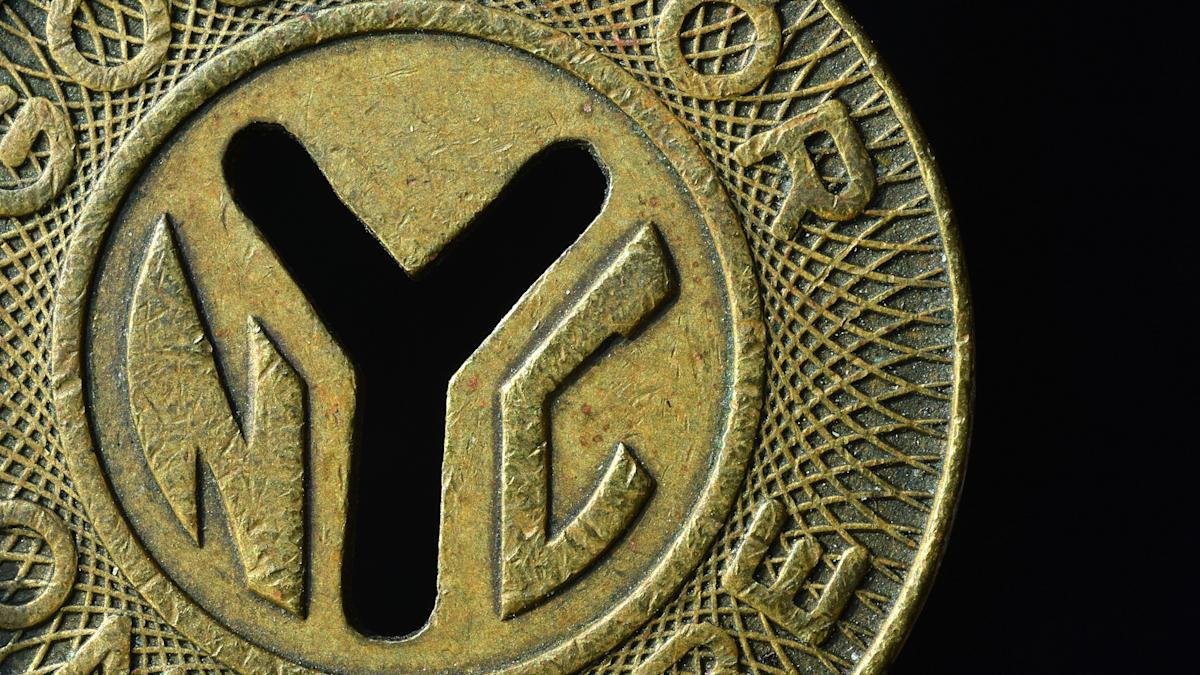 Out Of Office, Into Crypto: Ex-NYC Mayor Debuts ‘NYC Token’ Memecoin