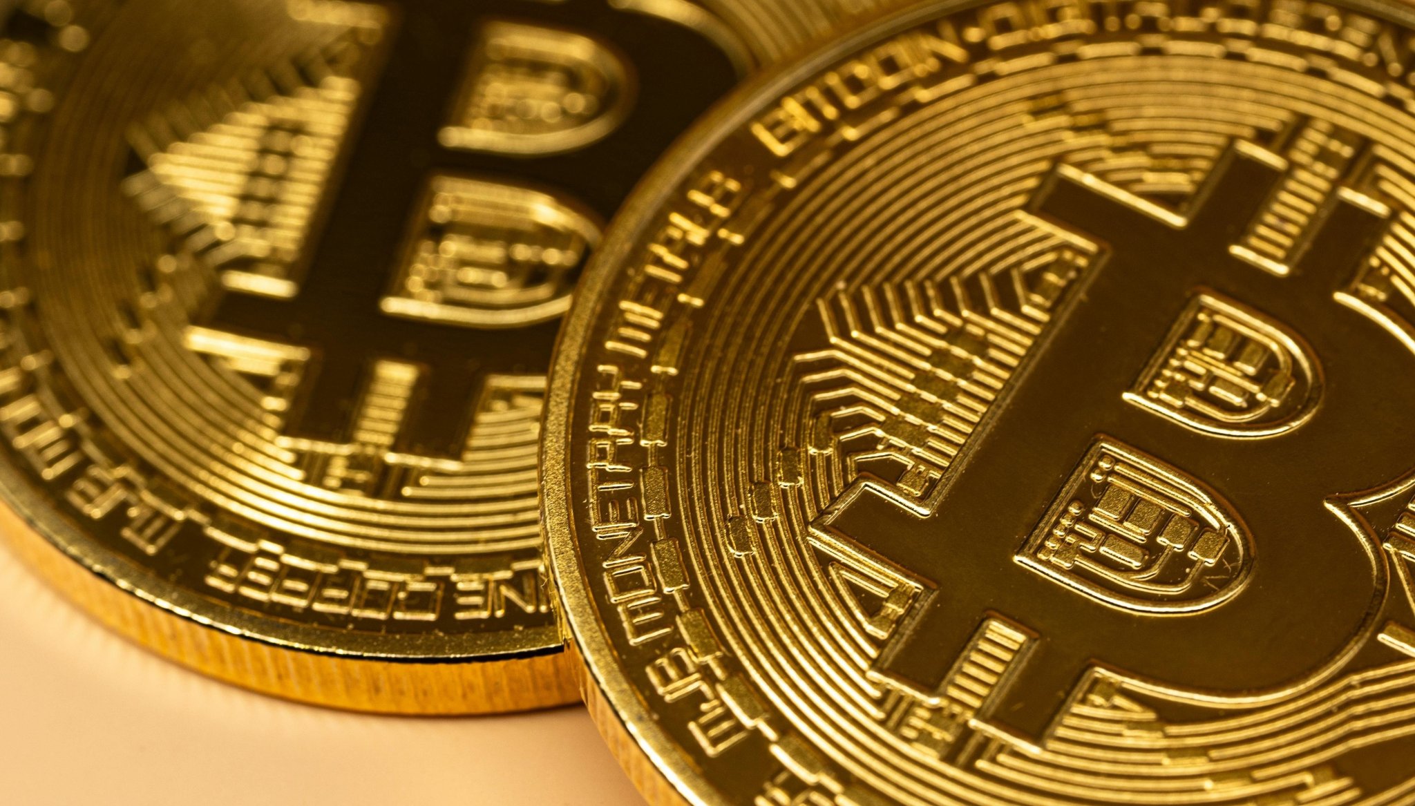 Top Bitcoin Bull Identifies Key Force Driving BTC’s Sharp Decline