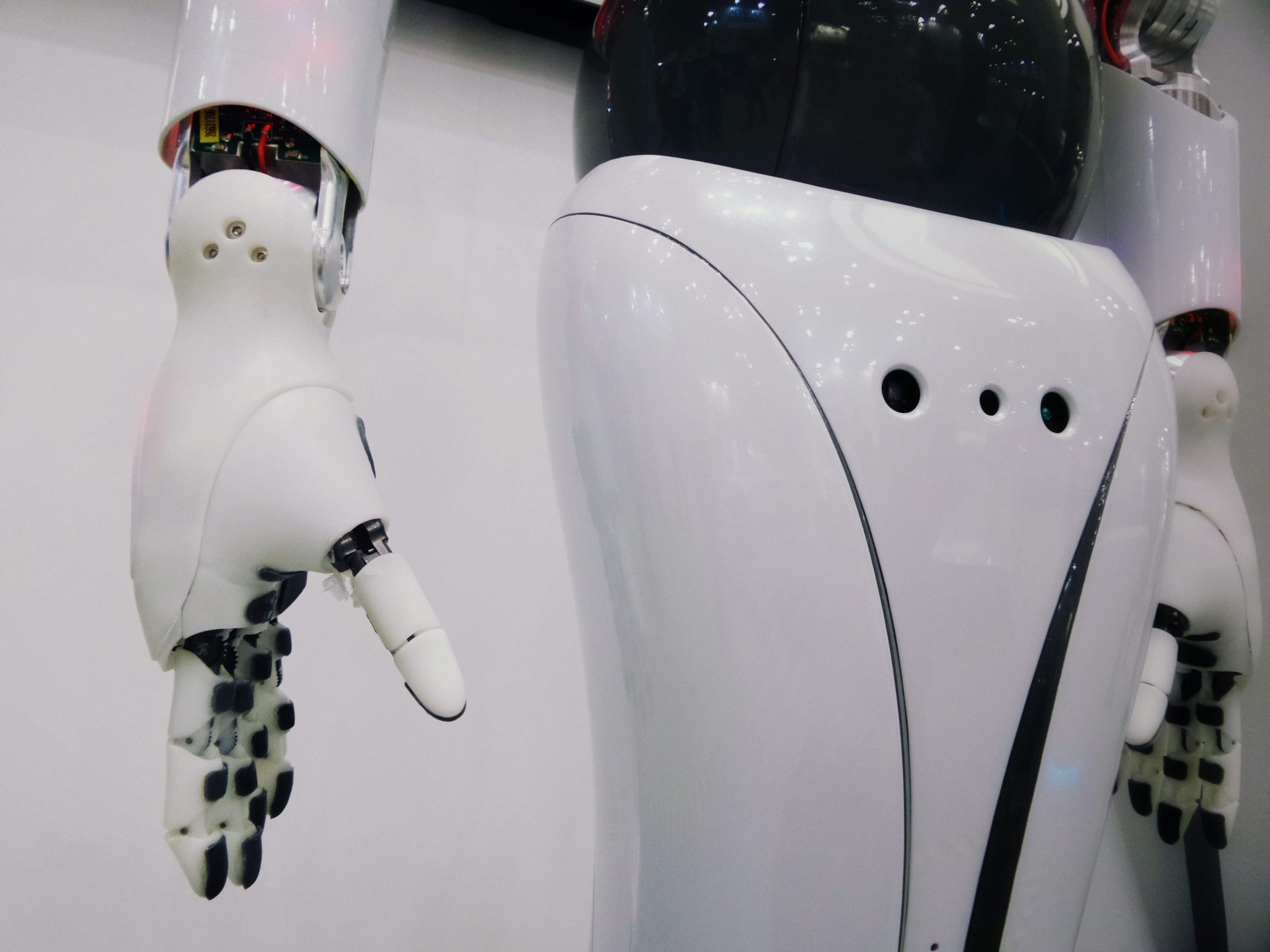 Tether Pours Funds Into Italian Humanoid Robots Aiming For A Smarter Future
