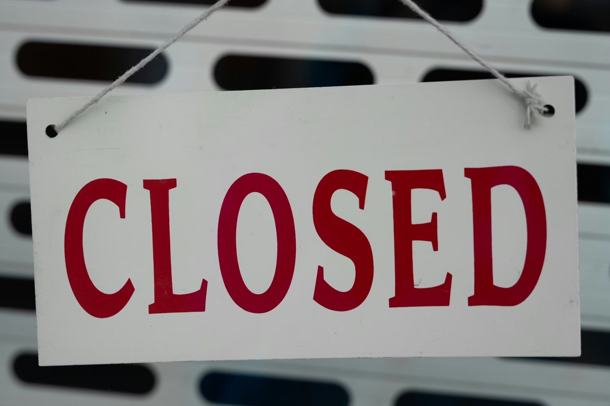 Crypto Superapp Legend Announces Shutdown As Industry Shakeout Continues