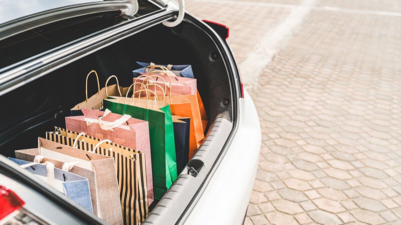 Contactless Curbside Pickup Options From Major Retailers for the Holidays