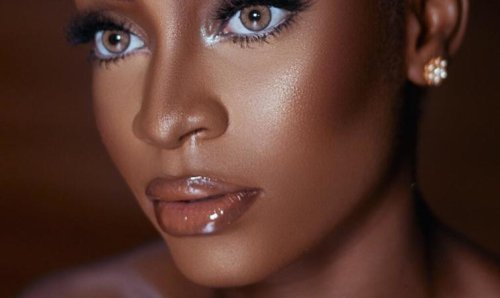 Hailey Bieber Dragged By Black And Brown Women For Appropriating 'Brownie Glazed Lip' Trend