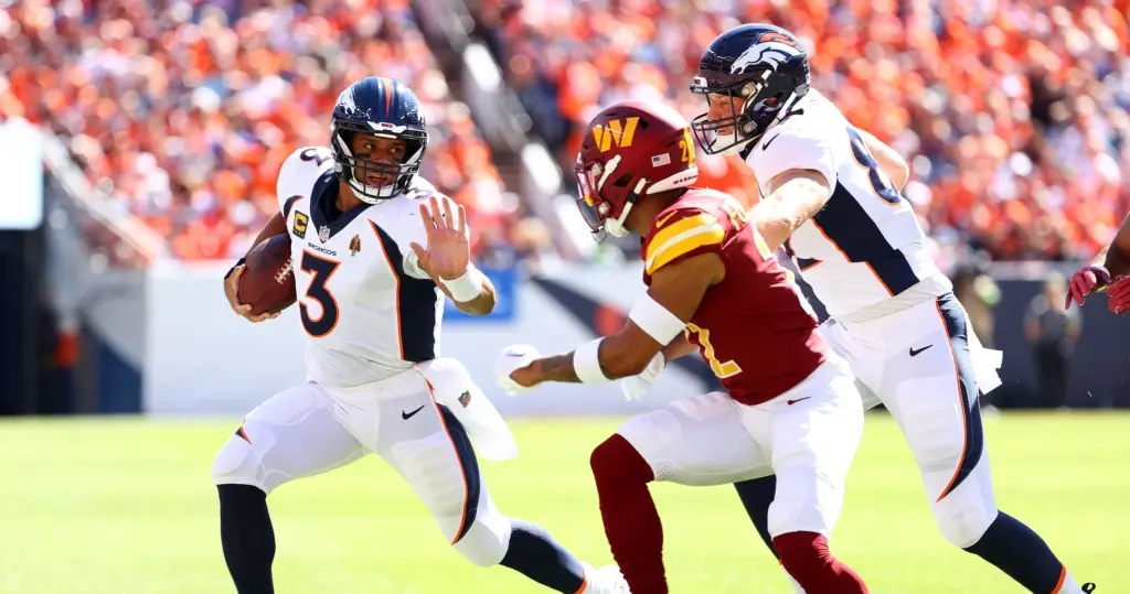 Fans Question Refs on Russell Wilson, Broncos' Failed 2-Point Attempt After  Hail Mary, News, Scores, Highlights, Stats, and Rumors