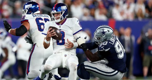 Giants Offensive Line Ripped as Daniel Jones Sacked 5 Times in Loss to Cowboys