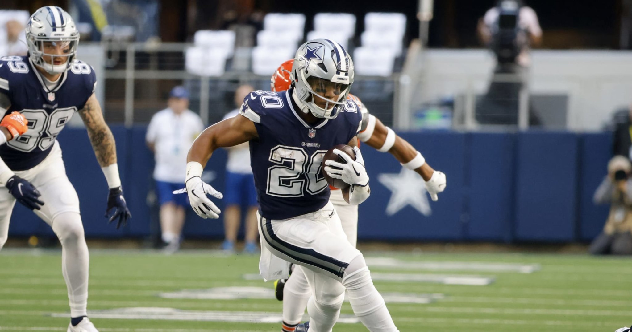 Top RBs To Draft in Fantasy Football: Kyle Soppe's 6 Must-Have Players