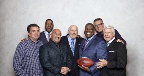 SNL Spoofs Michael Strahan, Terry Bradshaw And 'NFL On Fox' Crew In ...