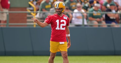 Aaron Rodgers Says He's '100% All-In' After Agreeing to Revised Packers Contract