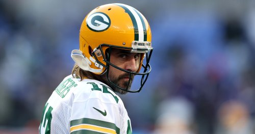 Aaron Rodgers passes Brett Favre for most touchdown passes in