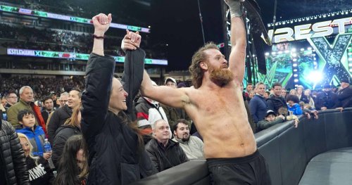 WWE Raw Results: Winners, Live Grades, Reaction and Highlights From April 15