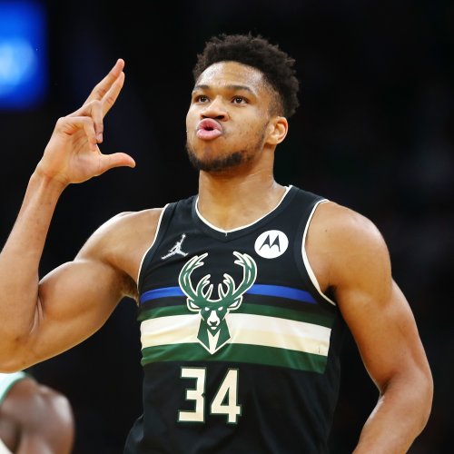 Giannis Praises Lakers for Hiring Bucks Assistant Darvin Ham: 'It's About Damn Time'