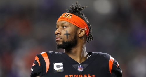 Bengals' Joe Mixon got his Tom Brady jersey