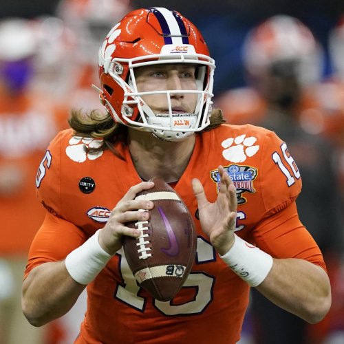 Trevor Lawrence, Fanatics Agree to Multiyear Memorabilia ...