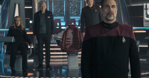 Star Trek: Picard Star Todd Stashwick Would Love 25th Century Spinoff