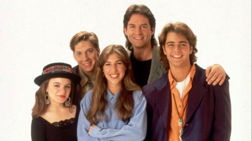 Blossom: "Quiet on Set" Abuse Not Just at Nickelodeon: Mayim Bialik