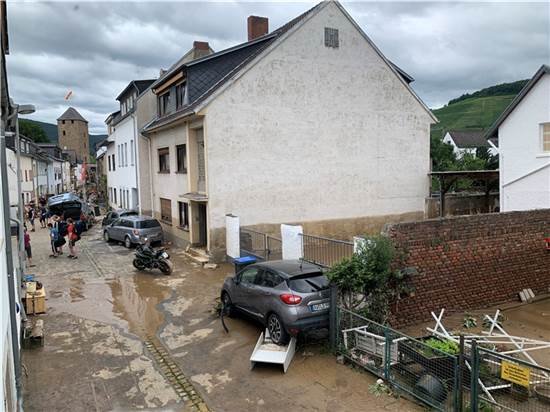 Ahrweiler 2021 nach der Flutkatastrophe - cover