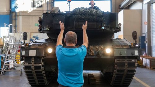 Bundesrat gibt grünes Licht für Weitergabe von Leopard 2: 25 Kampfpanzer für Deutschland!