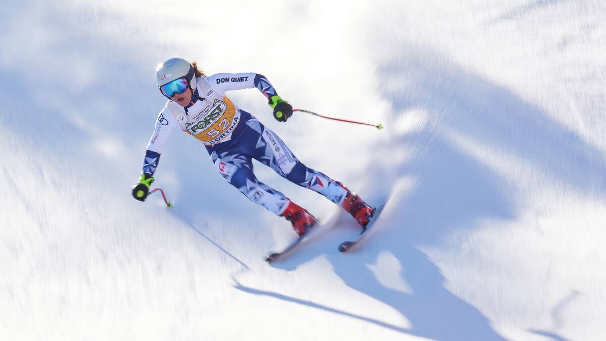 Grosse inquiétude à Garmisch: Une skieuse tchèque plongée dans un coma artificiel après une lourde chute