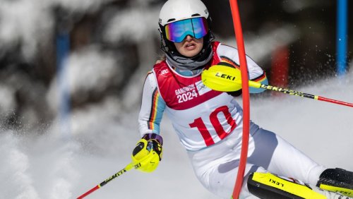 Wandelt auf Mamas Spuren: Tochter von Ski-Legende erreicht Meilenstein