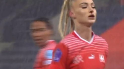 In der 70. Minute ausgewechselt: Nati-Star Lehmann gegen Schweden mit Blut im Gesicht