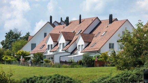 Une étude met en garde contre les lacunes à la retraite: De plus en plus de Suisses vident leurs fonds de prévoyance pour acheter leur maison