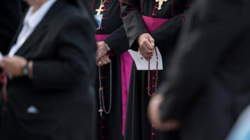Le diocèse est «consterné»: Un prêtre a été mis à pied après des accusations de trafic de Viagra