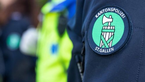 Gewalttat in St. Gallen: Mann (23) aus Zug gezerrt und niedergestochen
