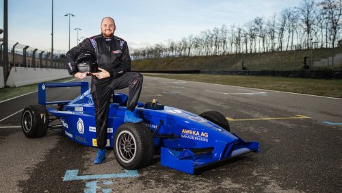 Rennauto-Fan Alessandro Salucci darf selber hinters Steuer: «Nicht nur ein Wunsch, ein Traum geht in Erfüllung»