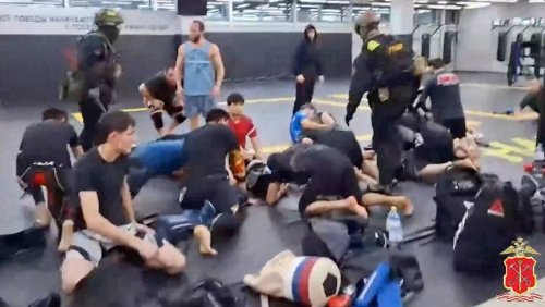 Enrôlement ou déportation? Fais ton choix: Vladimir Poutine cherche ses futurs soldats jusque dans les salles de sport
