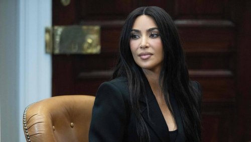 Procès à Paris: Kim Kardashian fera face à ses braqueurs aujourd'hui