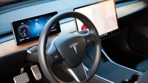 Kilométrage gonflé: Tesla aurait manipulé des compteurs pour faire sauter la garantie plus vite