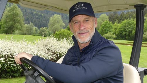 Mit Hockey-Legende Tosio auf dem Golfplatz: «Gelingt mir ein perfekter Putt, mache ich den Spagatsprung»