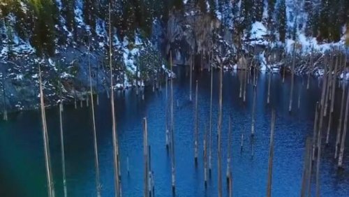 Beliebter Tauchspot in Kasachstan: Bergsee verbirgt magische Unterwasserwelt
