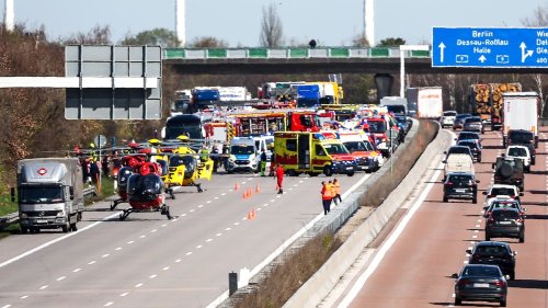 Car war auf dem Weg von Berlin nach Zürich: 5 Tote bei Horror-Crash von Flixbus