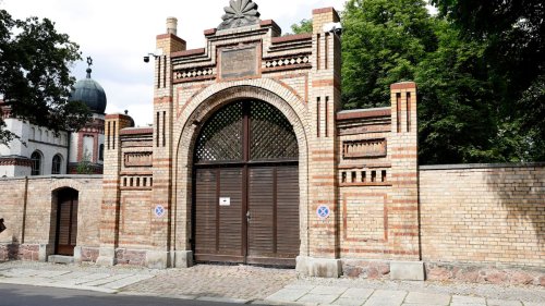 In der Schweiz festgenommen: 19-Jähriger soll Anschlag auf Synagoge in Halle geplant haben