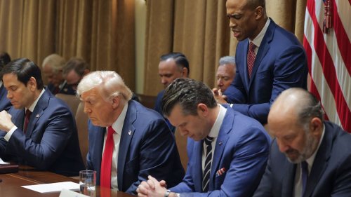 Nouvelle faille gravissime: Emails, numéros, mots de passe: les données des proches de Trump sont accessibles en 3 clics