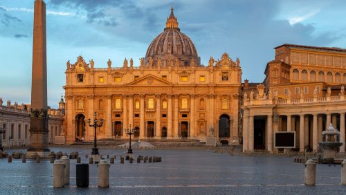 Un Etat sans impôts: Dons, musées, immobilier: d'où vient l'argent du Vatican?